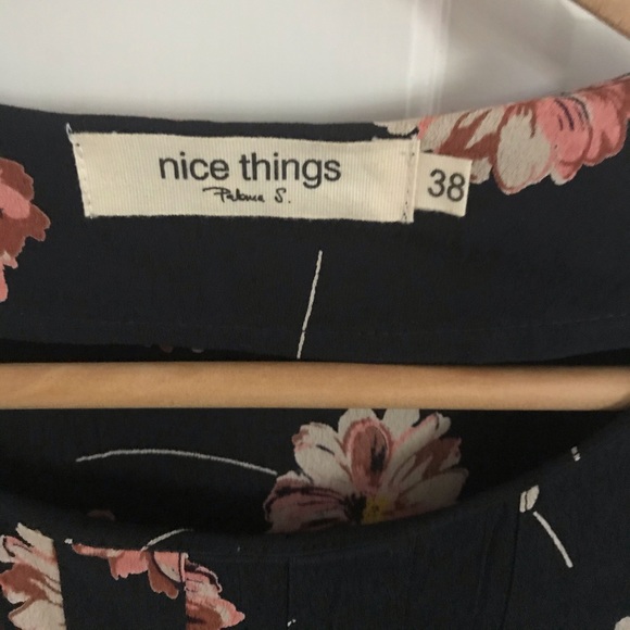 Lovely floral blouse - Picture 4 of 4